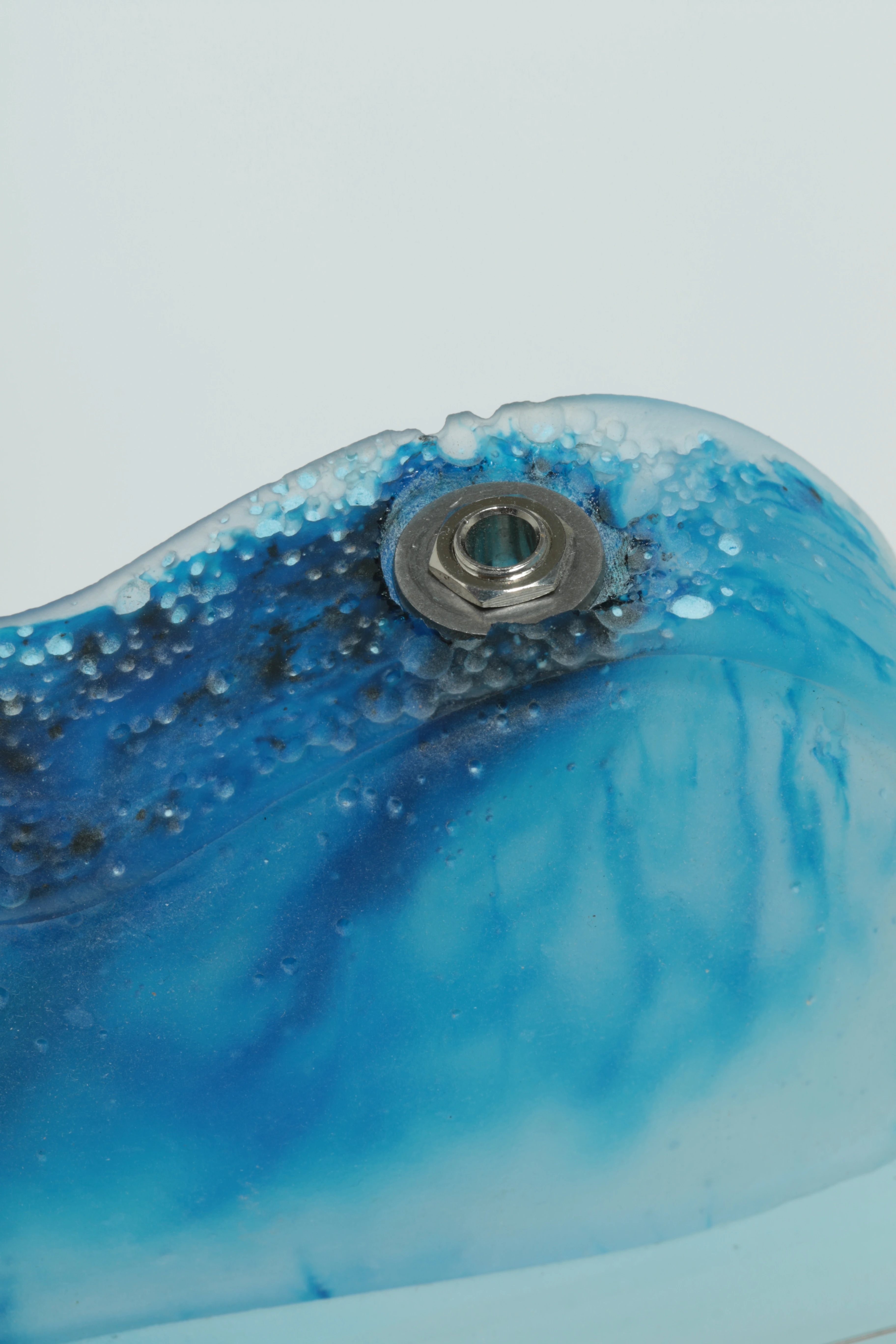 Glass Vibration V2 — détail du verre